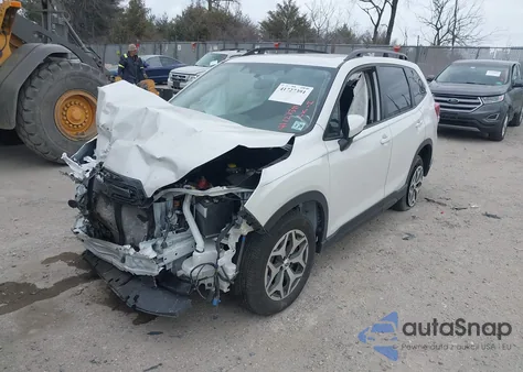 2024 Subaru Forester Premium z USA, uszkodzony, nr VIN JF2SKADC3RH467457